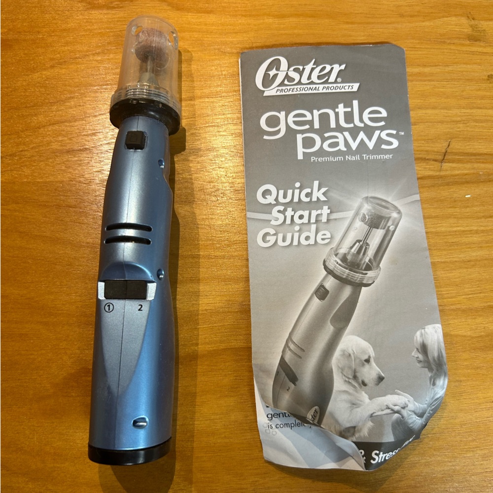 Oster Gentle Paws Blue and Black Nail Trimmer